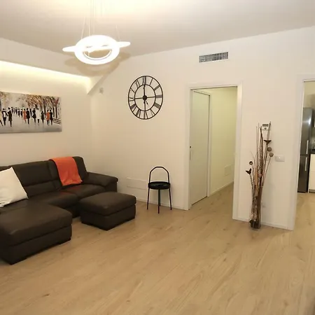 Db - Dabasso Apartment